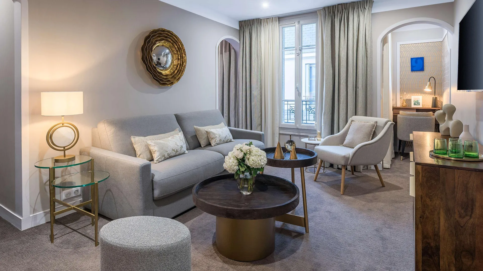 Hotel Camille Paris Tapestry Collection By Hilton 4*,
