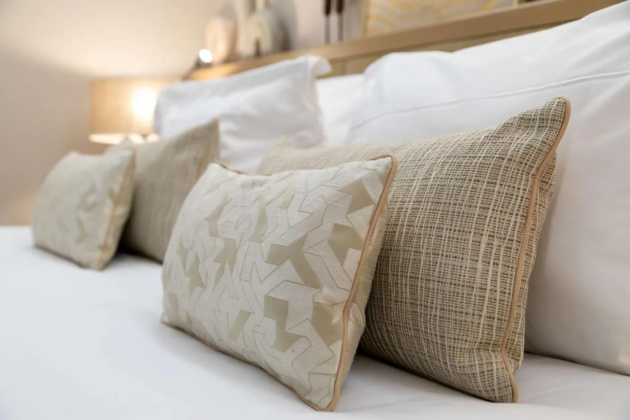 ****  Hotel Camille Paris Tapestry Collection By Hilton Francie
