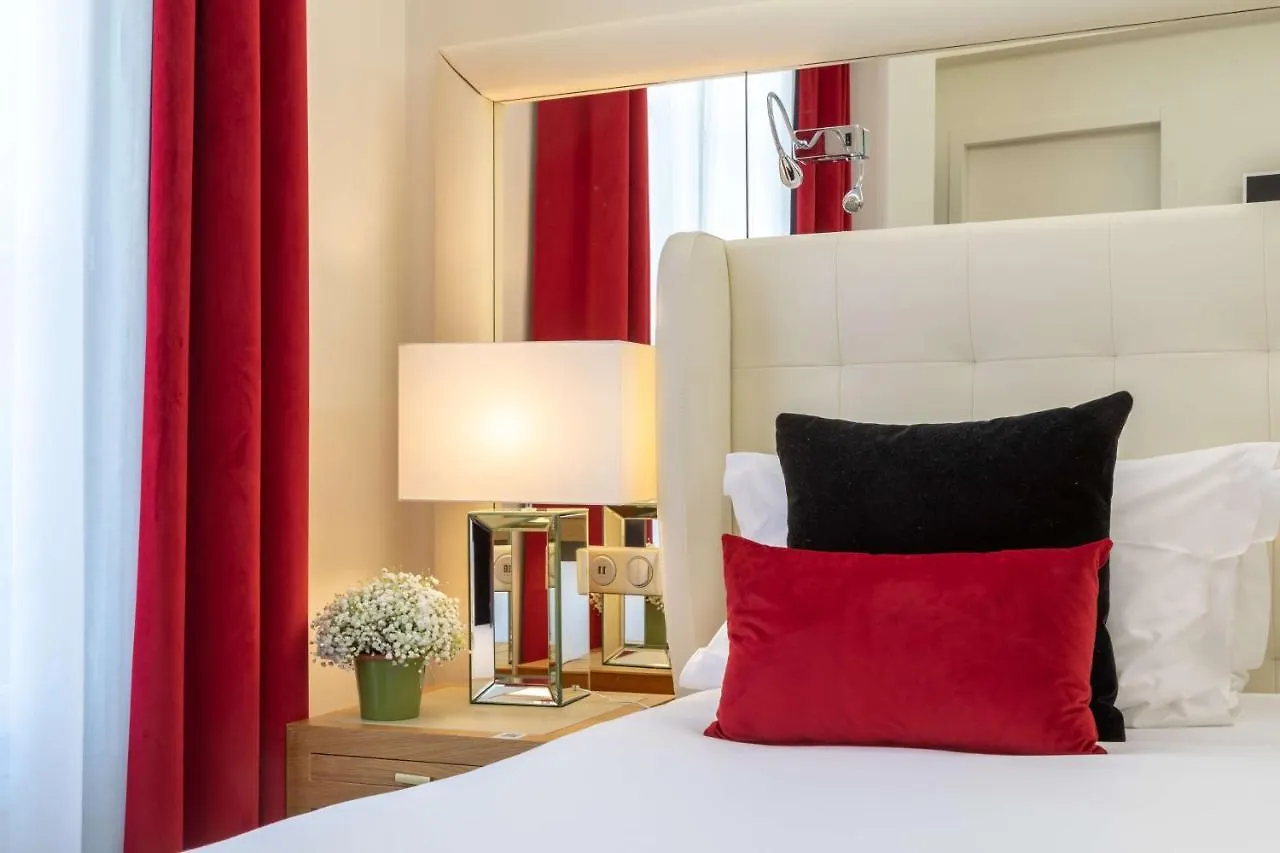Hotel Camille Paris Tapestry Collection By Hilton