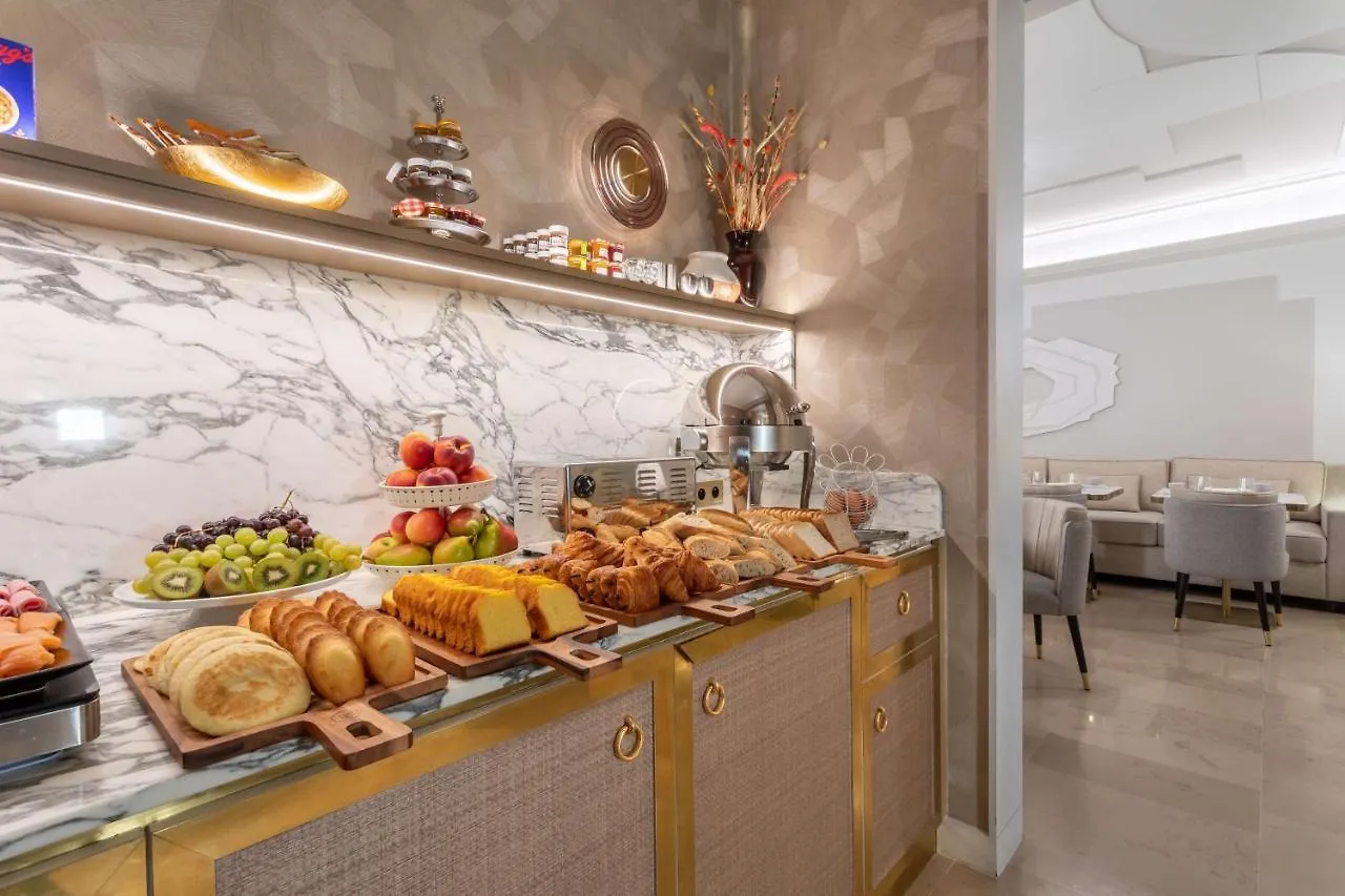 Hotel Camille Paris Tapestry Collection By Hilton