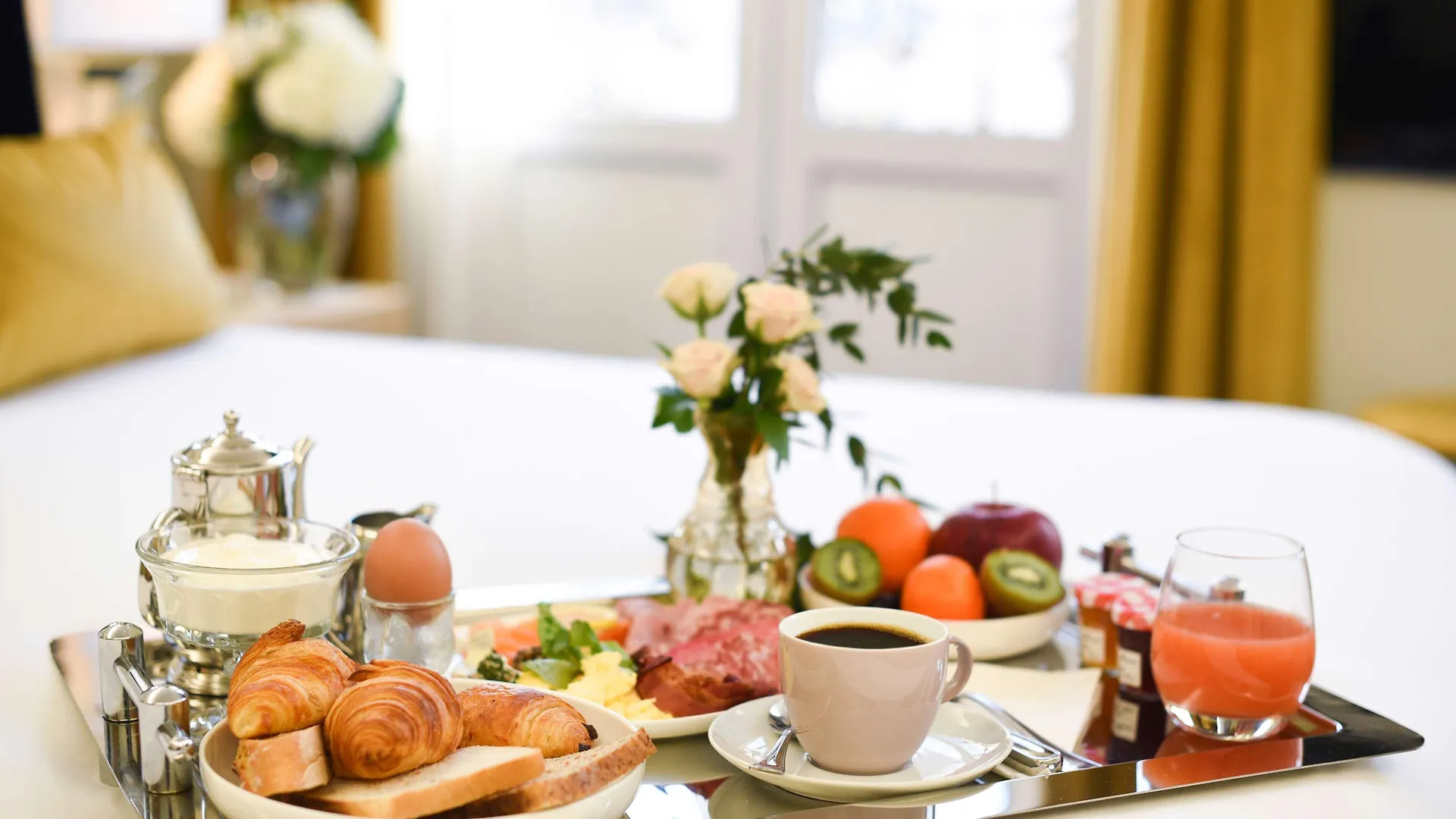 Hotel Camille Paris Tapestry Collection By Hilton
